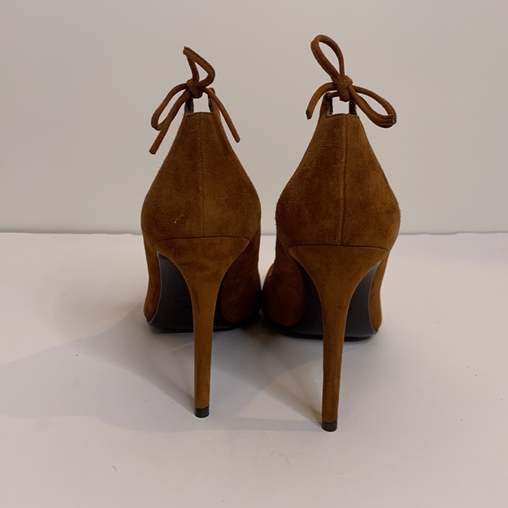 Stuart Weitzman Suede Heels NWOT - Picture 4 of 7